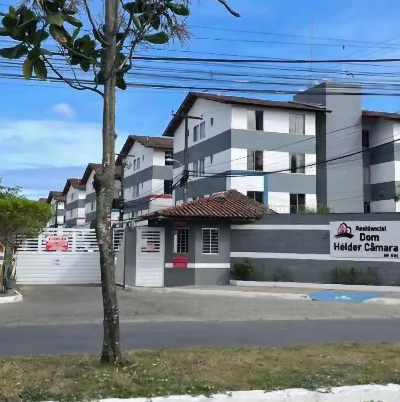Alugo apartamento-Térreo 