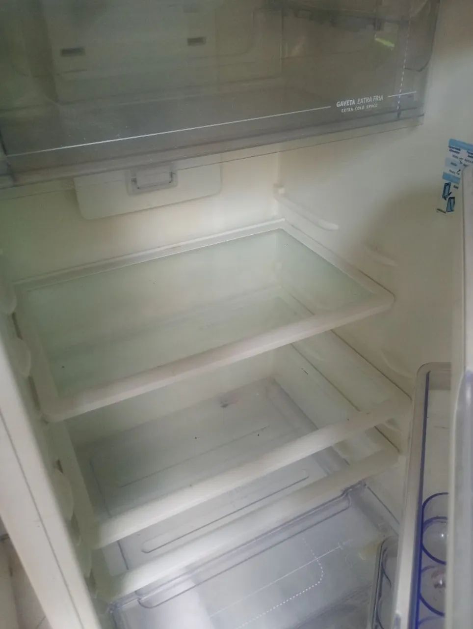 Vendo geladeira Eletrolux funcionando perfeitamente  - Foto 4