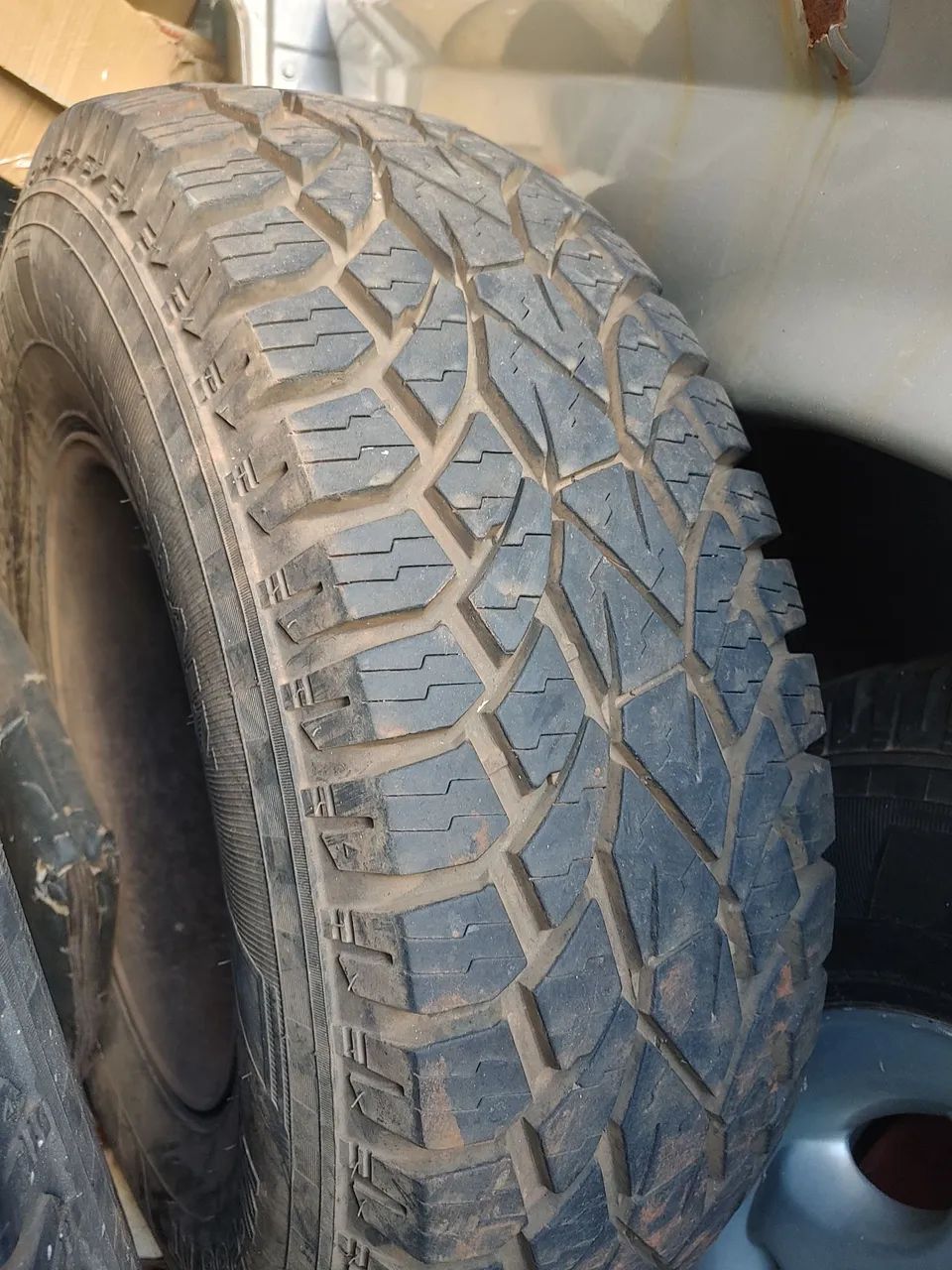 pneu 31x10 50r15 LT - Foto 2