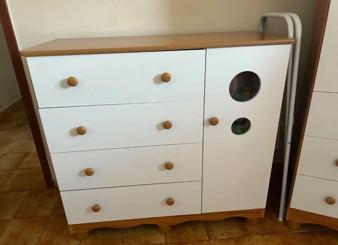 Cômoda de bebê 