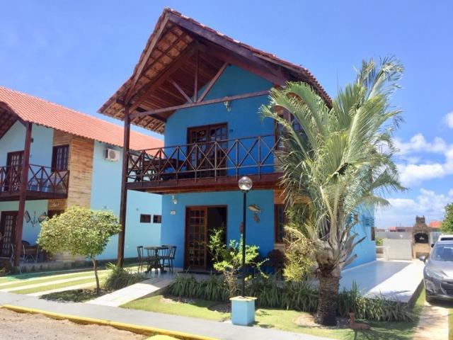 Casa Duplex 5 quartos, 4 garagens, condominio fechado, grande lazer.