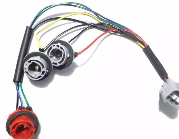 Soquete Lanterna Traseira Hilux 06 10 11 12 13 14 15
