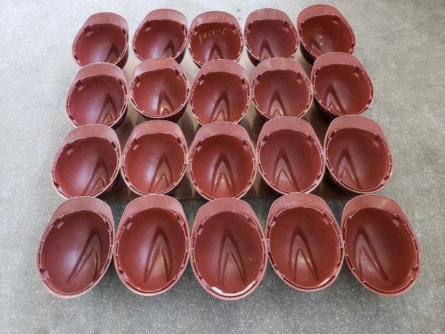 20 capacetes marrom MSA V-Guard sem carneira - Foto 6
