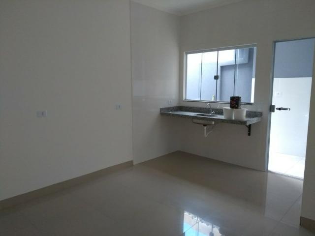 2 Quartos Rica em blindex Linda Casa Sírio Libanês com Suíte - Foto 4