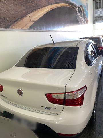 Grand siena 2017/2018 1.4 mpi attractive 8v flex 4p manual - Foto 2