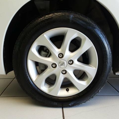Nissan March 1.0 SV 2015 - Foto 10