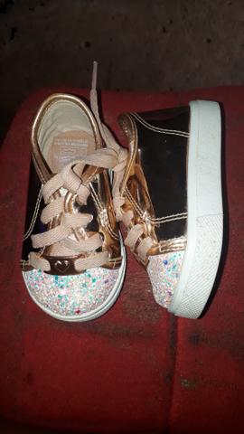 Vendo esse sapato infantil feminino