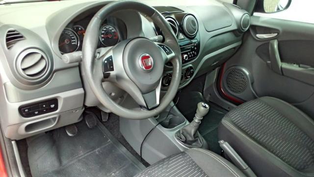 Fiat Pálio Attractive 1.4 2013 - Foto 12