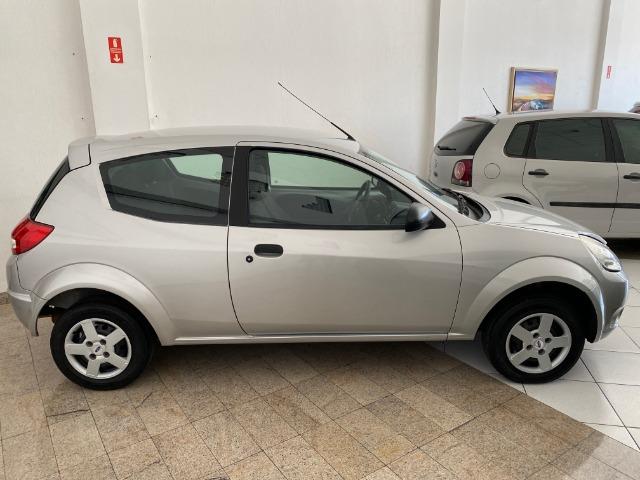 Ford Ka Hatch 1.0 Completo 2009 baixa km - Foto 4