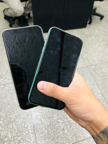 iPhone 11// várias cores seminovas com garantia  - Foto 3
