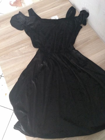 Lindo vestido preto com etiqueta!