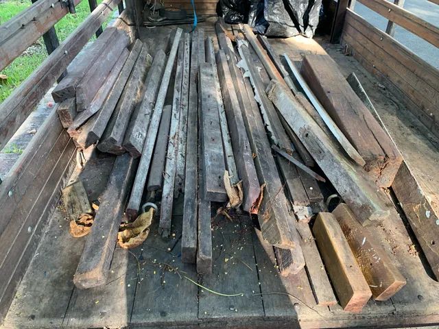 Madeira de demolicao lote caibro lambri arremate