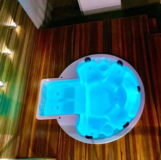 Ana: Spa de 8 lugares apenas o Casco - Foto 3