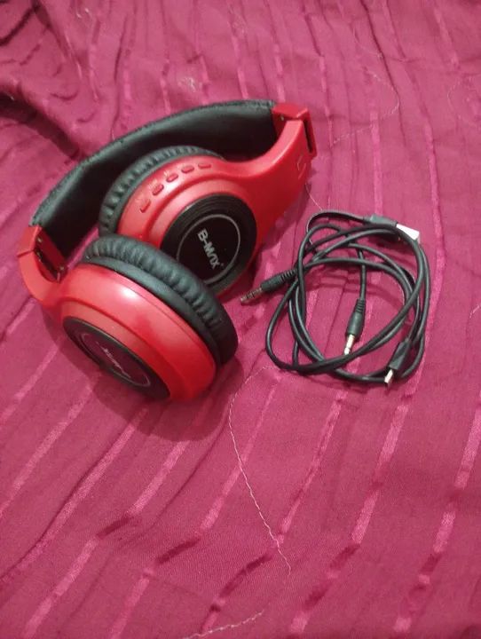 Fone de Ouvido B-Max Vermelho