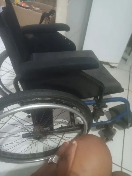 Cadeira de rodas ortobras conservada para cadeirante 