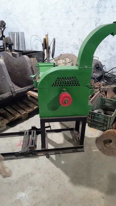 Ensiladeira Nogueira estacionária