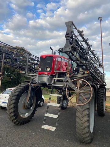 Pulverizador Massey Ferguson MF9030