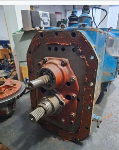 Caixa de câmbio Ford 7630 - Foto 4