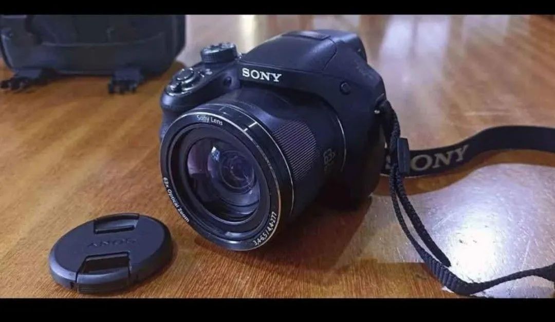 Câmera Sony Cyber-shot DSC-H400