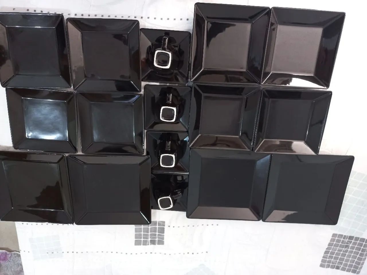 Jogo de pratos preto 20 peças - Foto 3