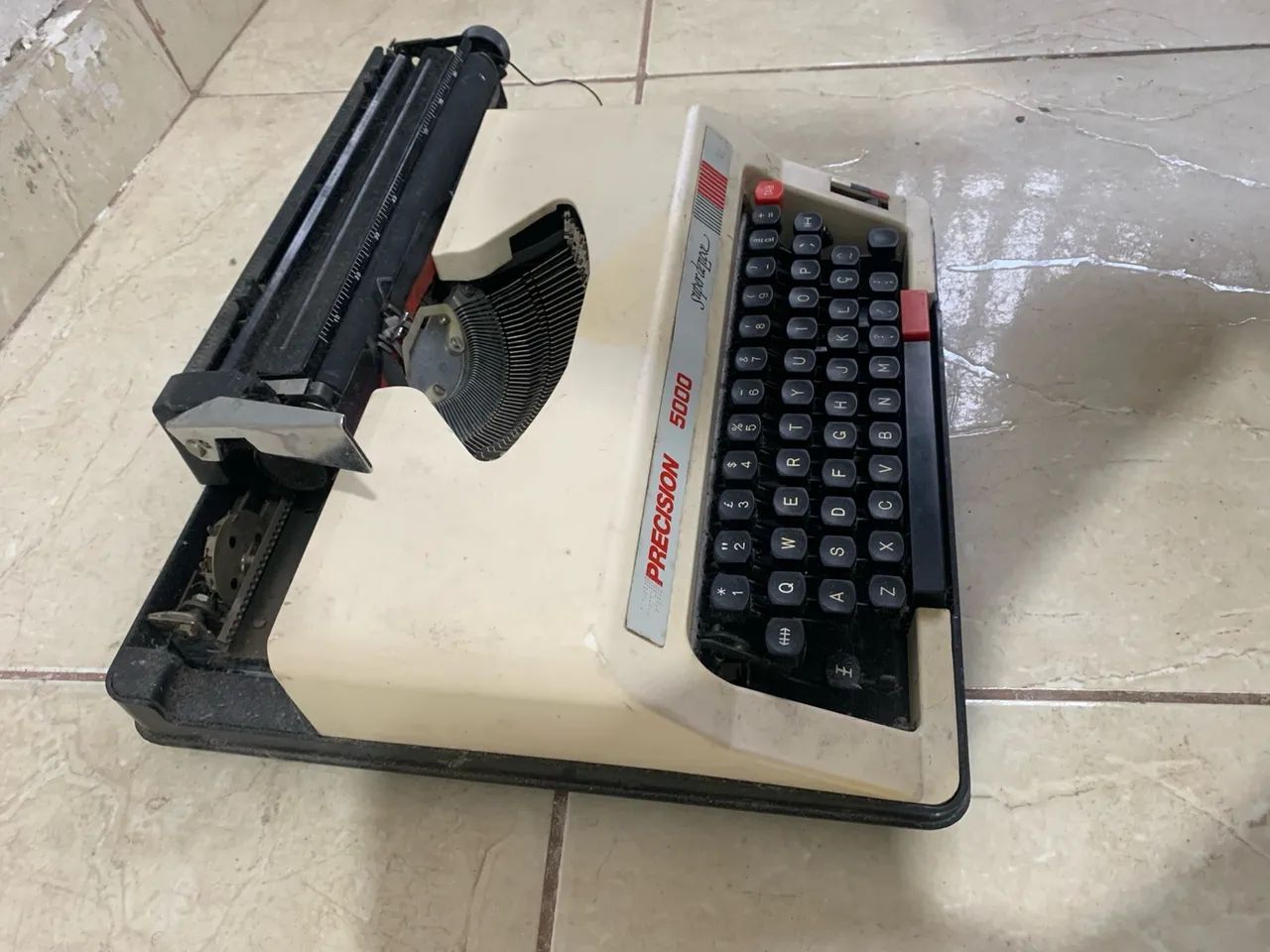 Precision 5000 Super Deluxe - Máquina de Escrever - Foto 2