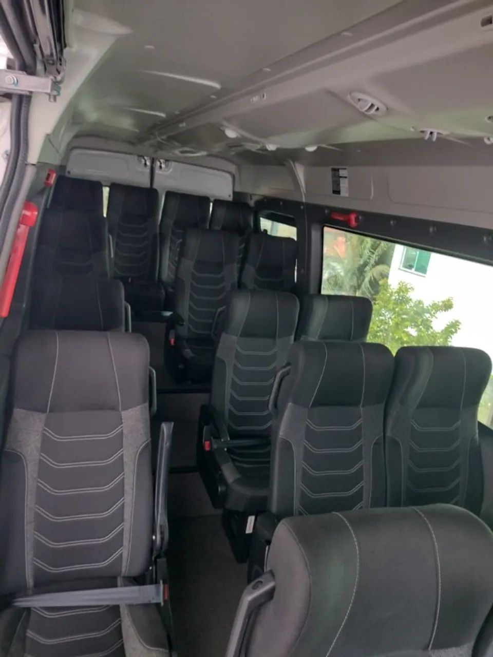 Iveco Daily 50-180 MiniBuss Turismo 2025 - Foto 12