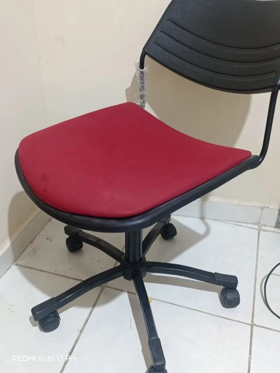 Cadeiras escritório 64596141948290121