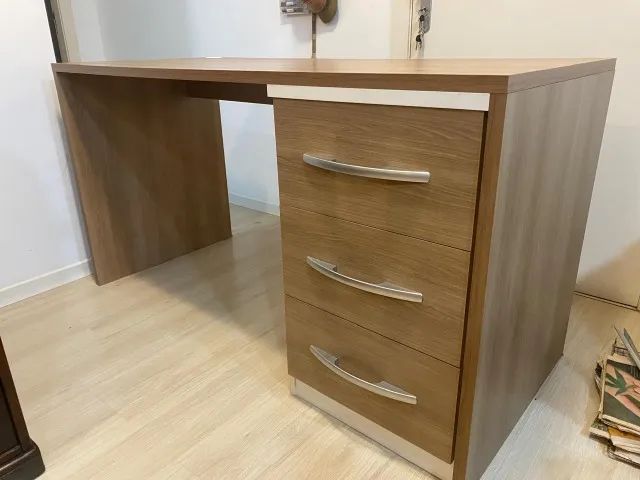 Escrivaninha Resistente - Foto 2