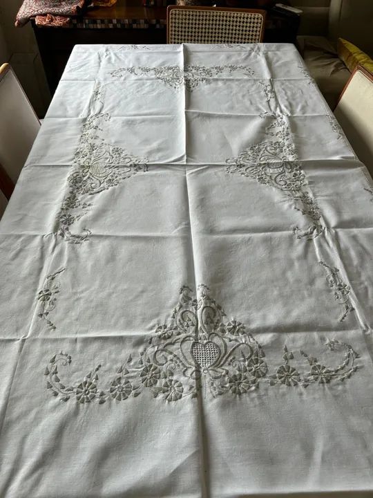 Toalha de Mesa Linho Bordada - Foto 3