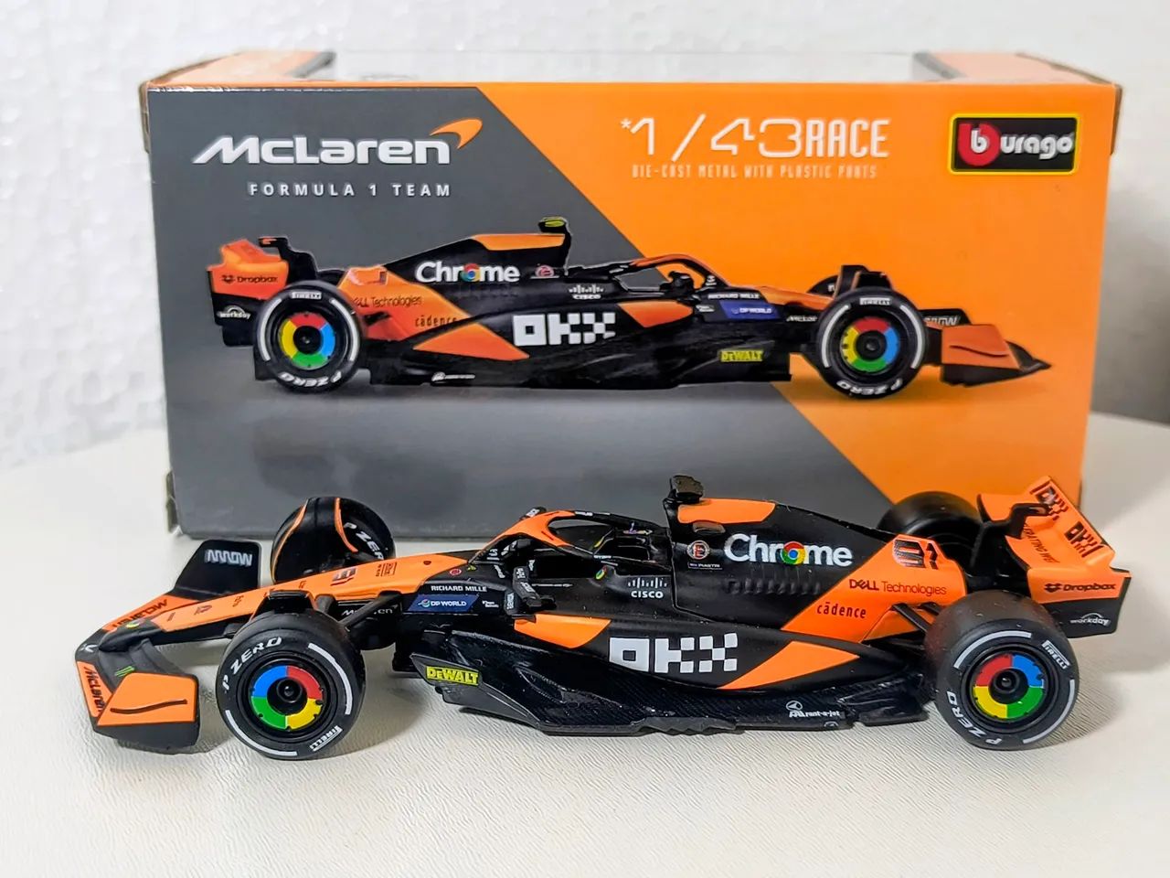 McLaren Oscar Piastri - escala 1/43  - Foto 2