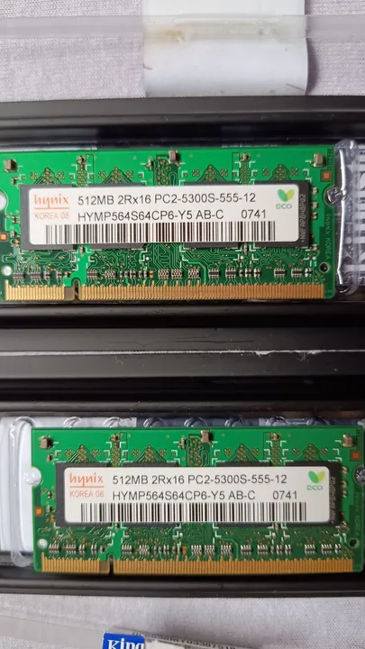2x Memória RAM Hynix 512MB DDR2 PC2-5300S