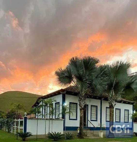 Fazenda com 7 dormitórios à venda, 260041 m² por R$ 3.800.000 - Cantagalo/RJ
