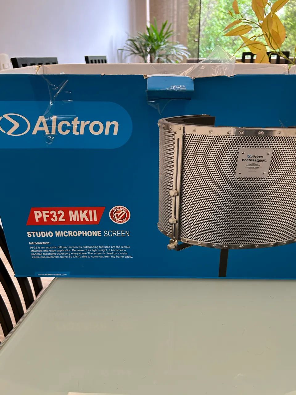 Studio Microphone Screen64573374545795122