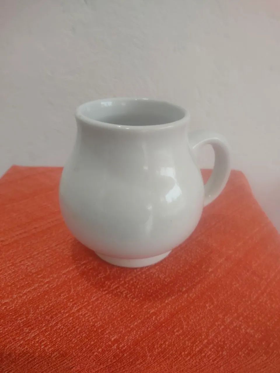 Caneca  louça  branca antiga  - Foto 5