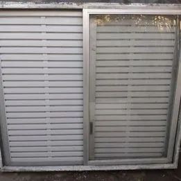 janela correr 3 folhas 1,30x1,50 / retirar vila formosa