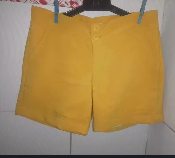 Short Alfaiataria Amarelo Feminino M  - Foto 3