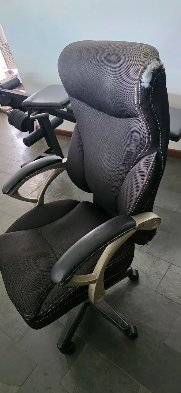 Cadeira de escritório ergonômica preta - Foto 5