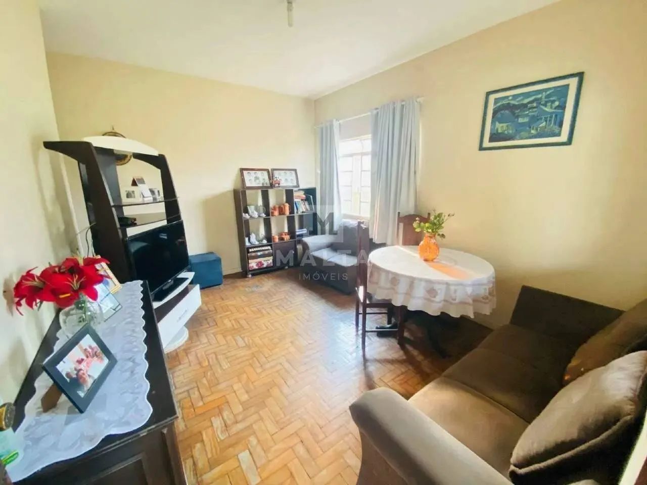 Casa com 04 quartos 02 vagas no centro comercial no Barreiro!! - Foto 5