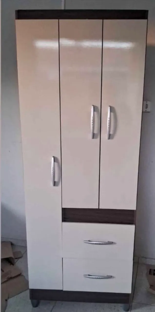 Guarda-Roupas 3 Portas com 2 Gavetas