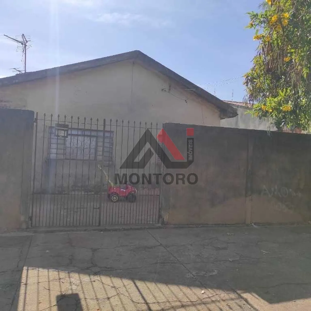 Venda de Casas / Padrão na cidade de Araraquara