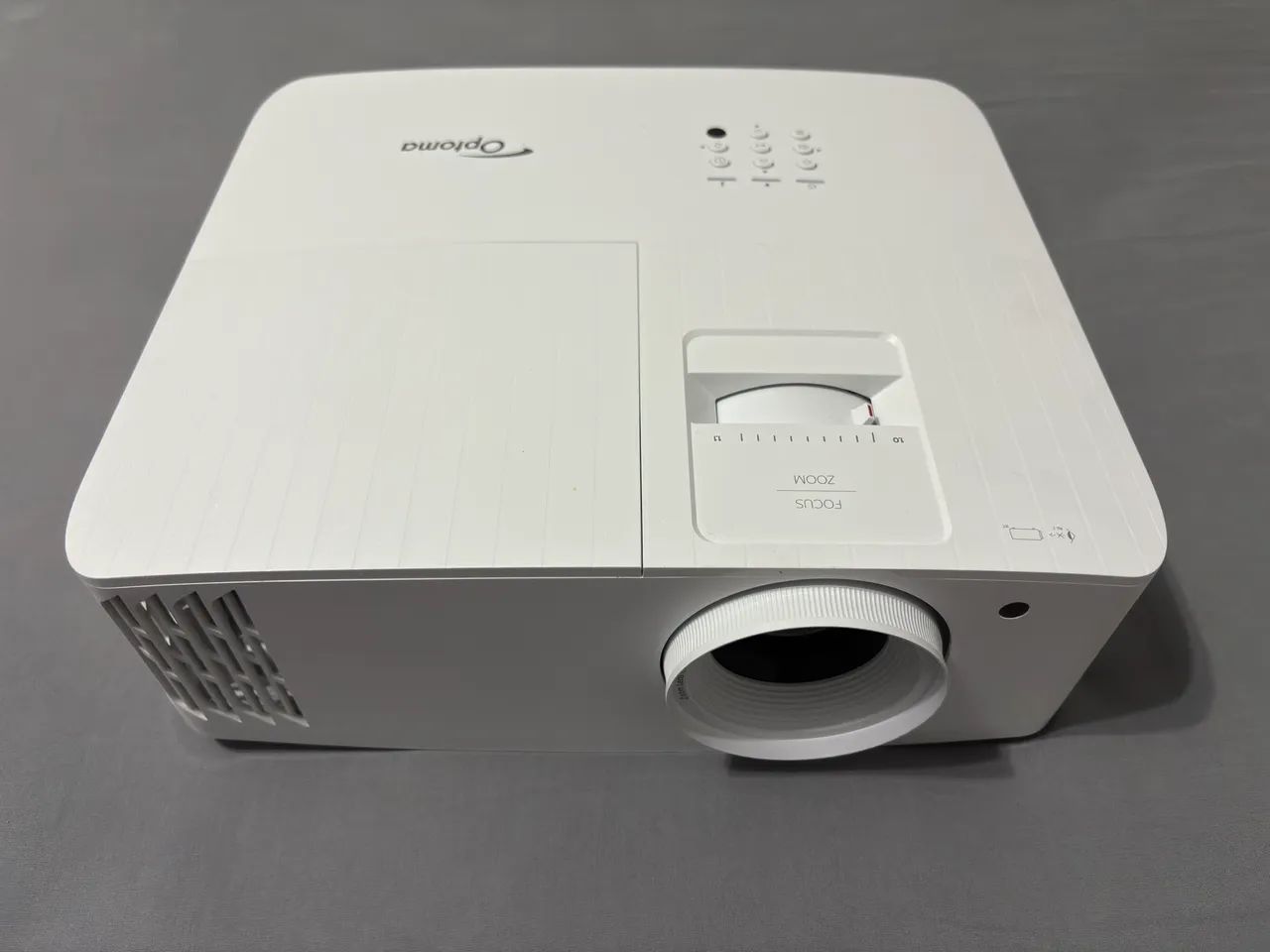 Projetor 4K Optoma UHD38