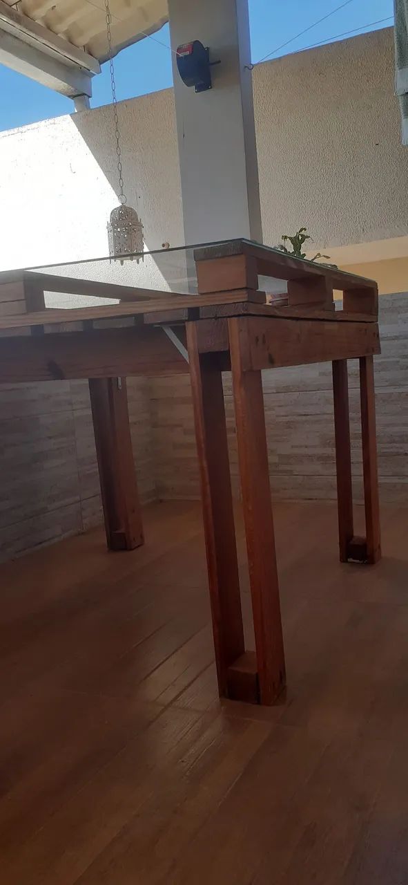 Mesa rústica de Pallet com Tampo de Vidro - Foto 2