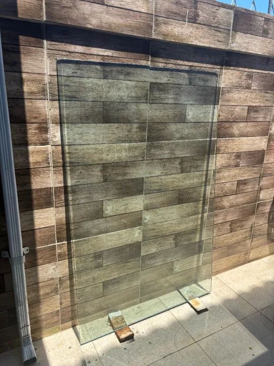 Vidro temperado 1,54m x 1,00m