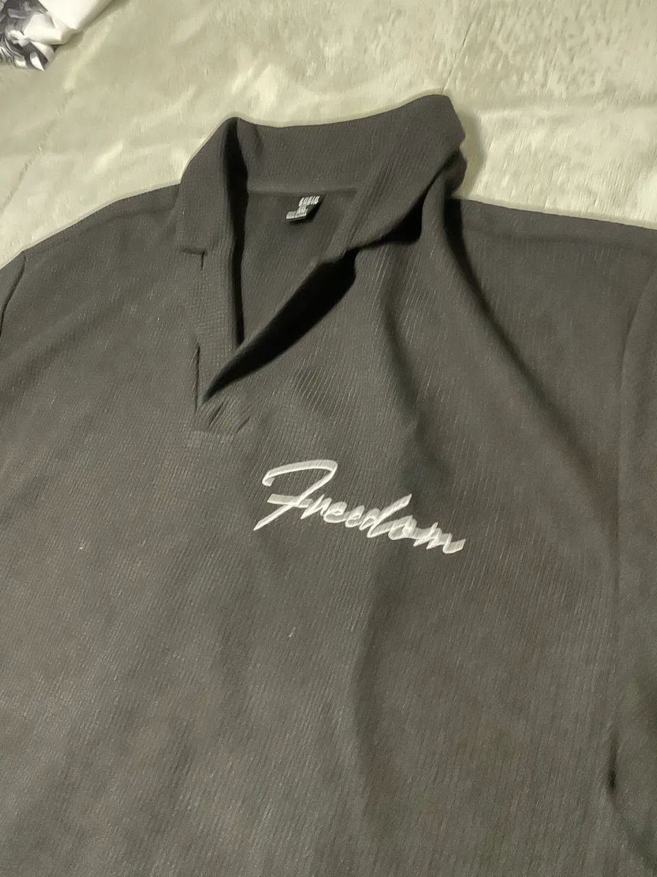 Camisa Shein Preta - Foto 2
