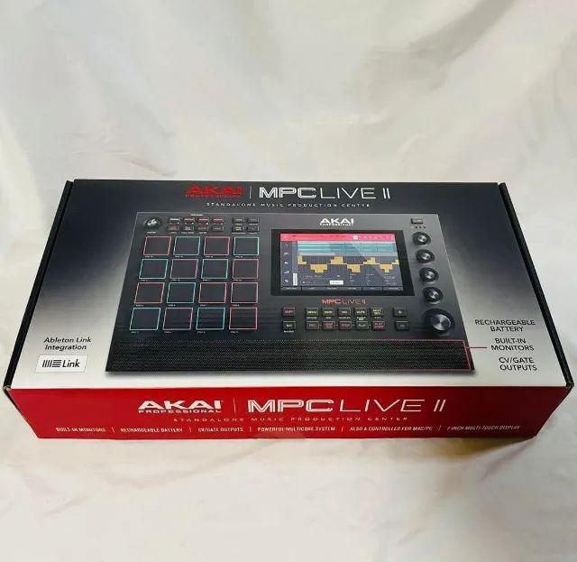 AKAI MPC Live 2 II como nova, com pelicula ainda - Instrumentos