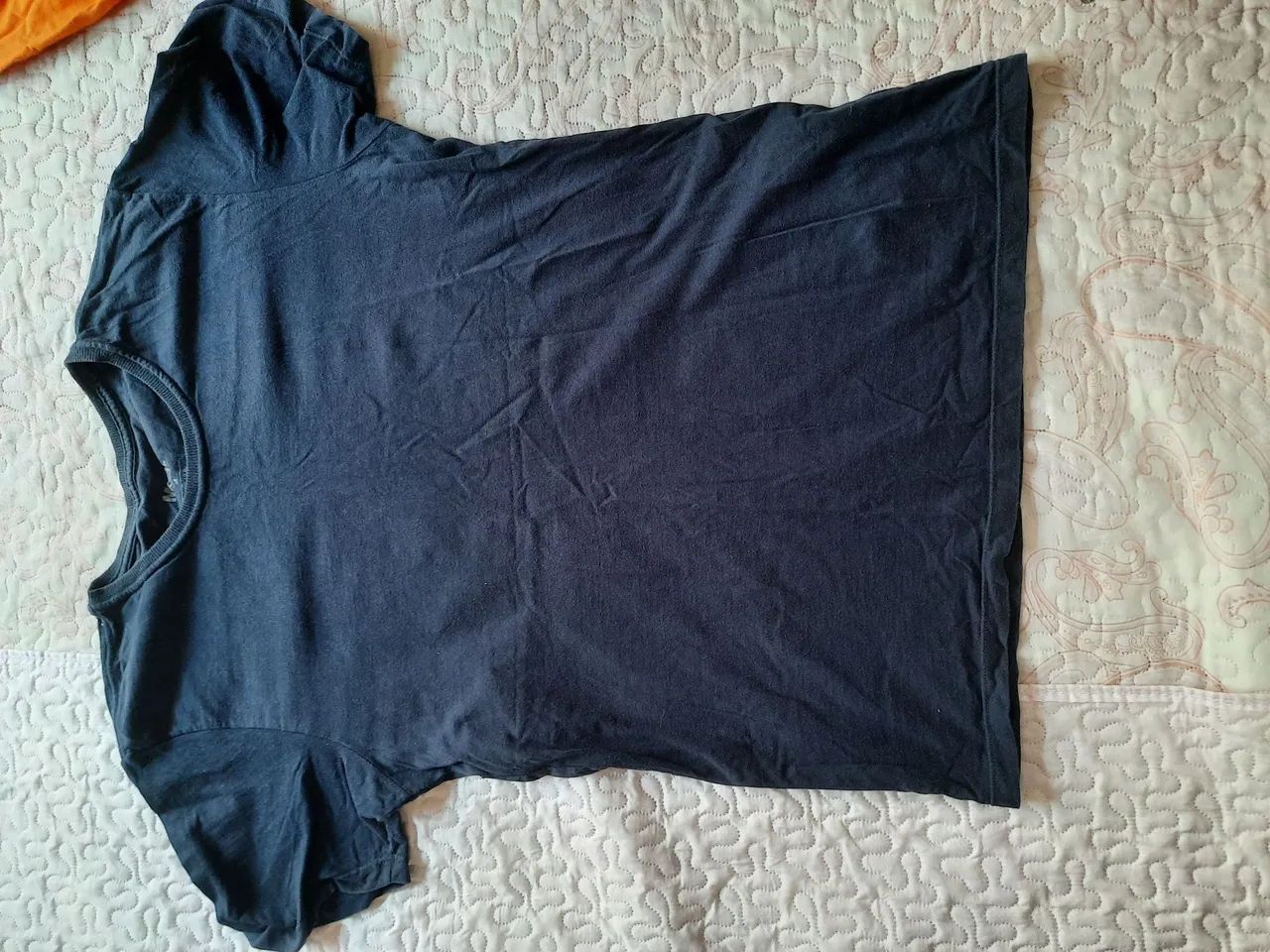 Camiseta Azul Marinho Confortável