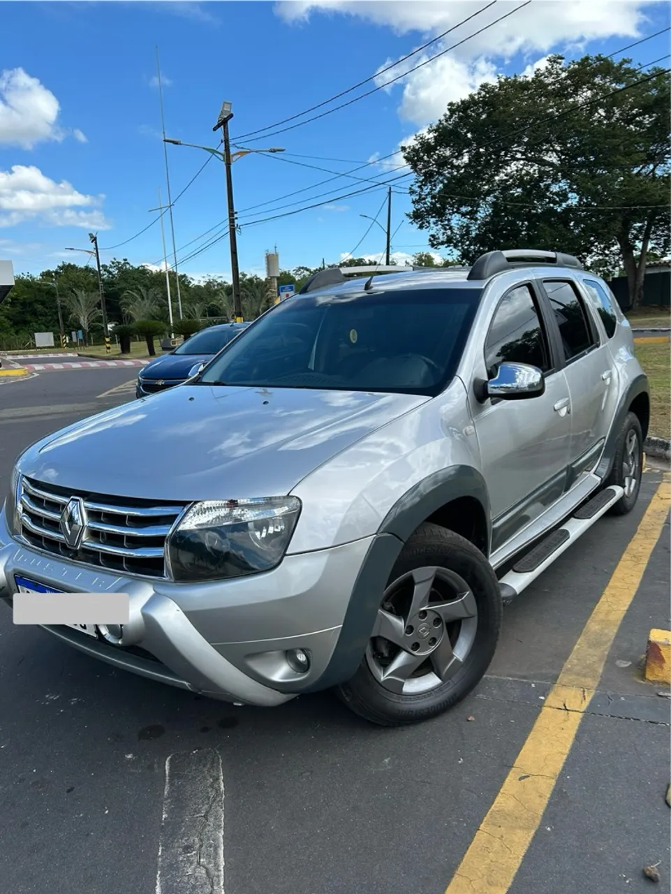 DUSTER SUPER CONSERVADA E BARATA