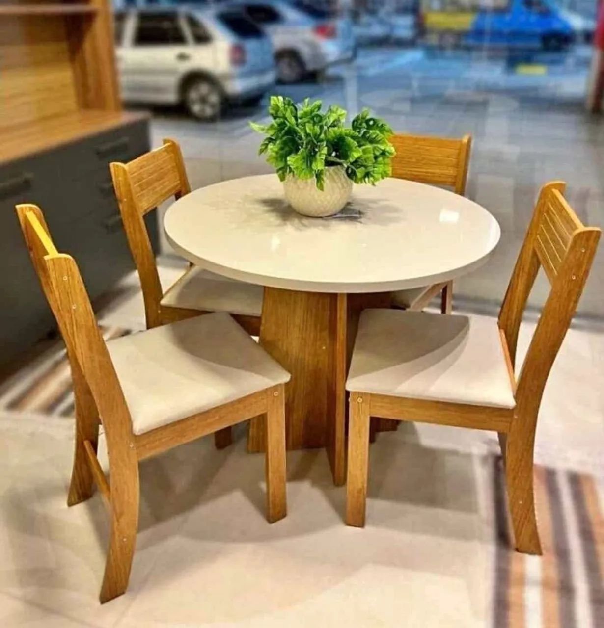 Mesa de Jantar Redonda com 4 Cadeiras / pague na entrega