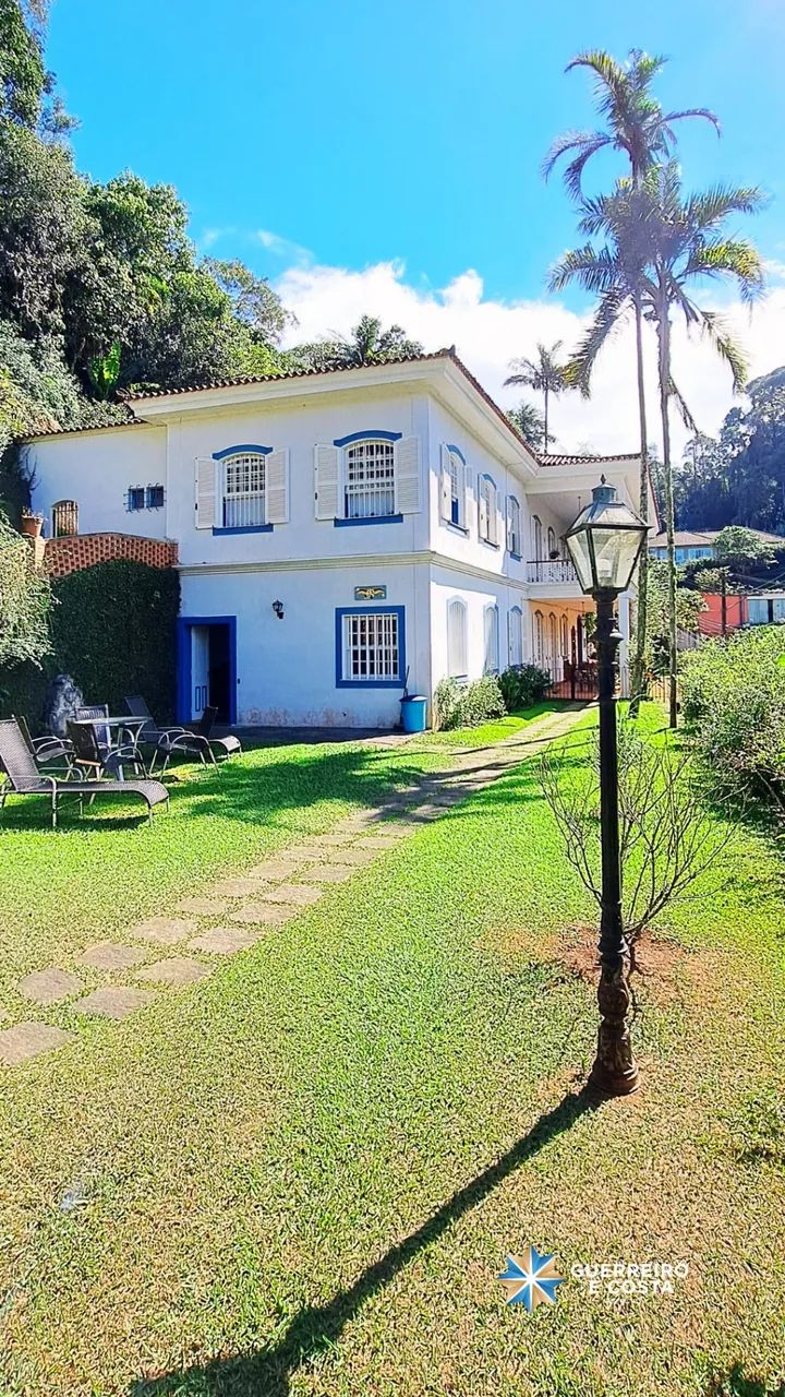Belíssima Casa  com 6 dormitórios no Centro Histórico
