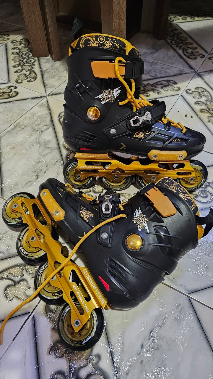 PATINS PROFISSIONAL + KIT DE PROTEÇÃO